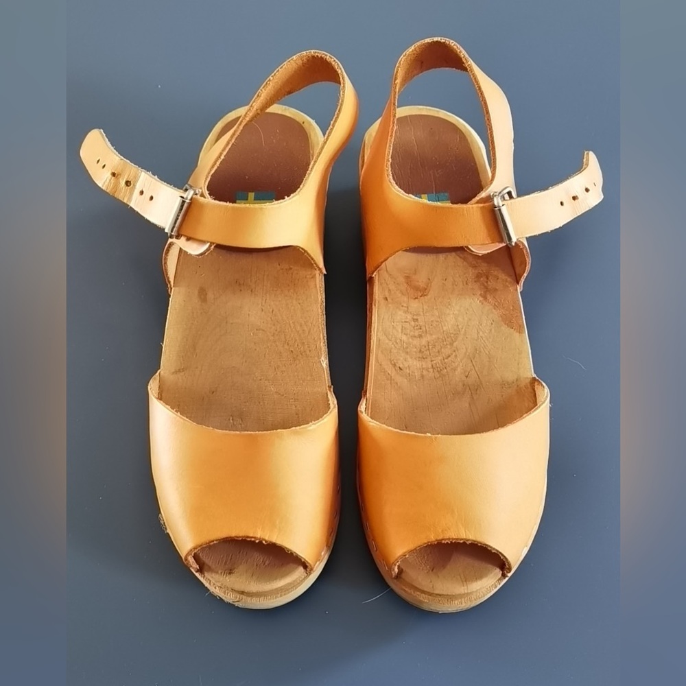 MIA clogs. Size 38. Color=Natural. - Picture 10 of 14